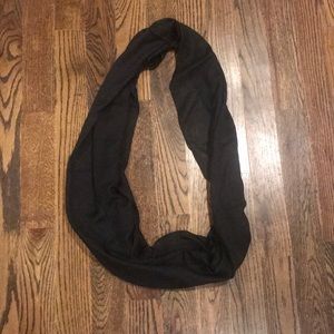 Black infinity scarf ❄️